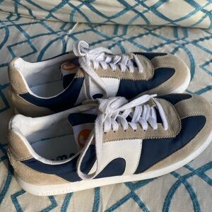 Camper sneakers- great condition, minimal wear